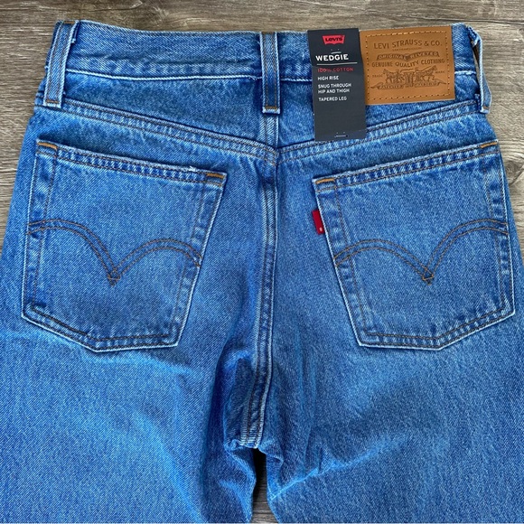 MSRP $108 NWT 24x28 High Rise Levi’s Wedgie Icon Fit Jeans In Athens Asleep - Picture 4 of 14